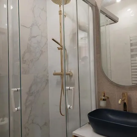 Pink Flower By Oneapartments * Sopot