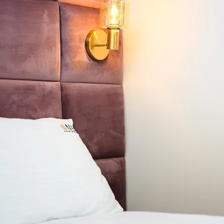 Pink Flower By Oneapartments Apartment Sopot