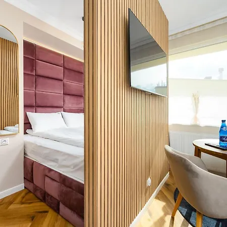 Pink Flower By Oneapartments * Sopot