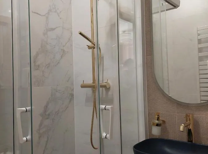 Pink Flower By Oneapartments * סופוט