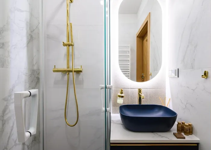 Pink Flower By Oneapartments *